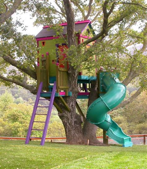 treetop treehouse slides